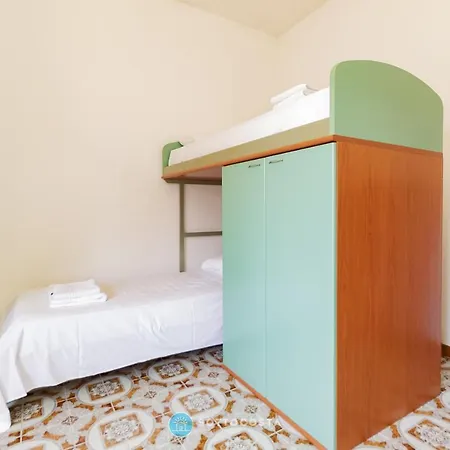 Stella's Flat -
