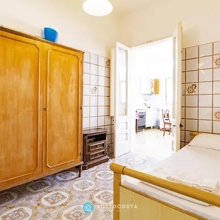 아파트 Stella's Flat -