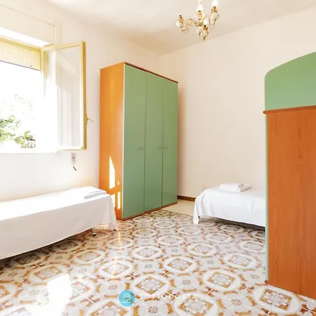 Stella's Flat - * San Foca